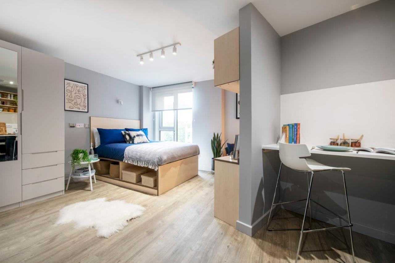 Sleek Studios, Apartments And Private Bedrooms At Silk Mill Close To Edinburgh Old Town Екстер'єр фото